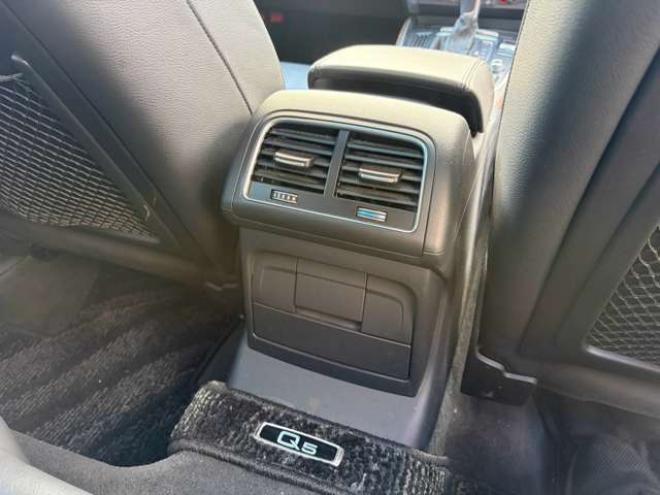 アウディQ5 2.0 TFSI クワトロ 4WD　パワーゲート・シートヒーター・ドラレコ 正規輸入車 2000