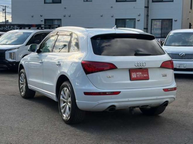アウディQ5 2.0 TFSI クワトロ 4WD　パワーゲート・シートヒーター・ドラレコ 正規輸入車 2000