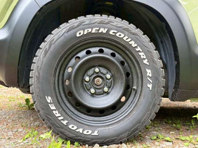 クロスロード2.0 20X HIDエディション 4WD　パワステ　パワーウィンドウ　アルミホイール　エアコン　ABS　バックカメラ　キーレスエントリー　3列シート　盗難防止装置　横滑り防止装置　ディスチャージドランプ　全塗装済 2000