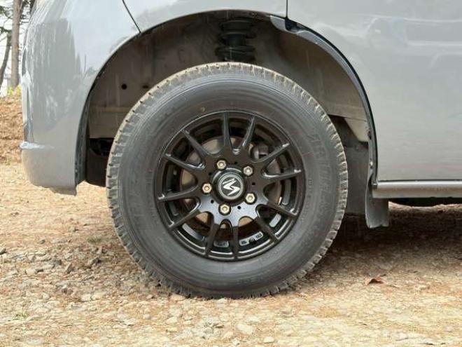 タウンエースバン1.5 GL 4WD　全塗装済　寒冷地仕様　社外ナビ　フルセグ　バックカメラ　ETC　キーレスエントリー　リアヒーター　パワステ　パワーウィンドウ　エアコン　ABS 1500
