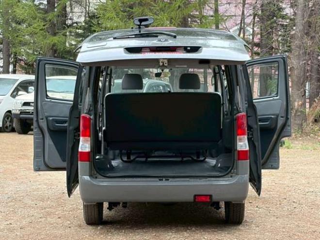 タウンエースバン1.5 GL 4WD　全塗装済　寒冷地仕様　社外ナビ　フルセグ　バックカメラ　ETC　キーレスエントリー　リアヒーター　パワステ　パワーウィンドウ　エアコン　ABS 1500