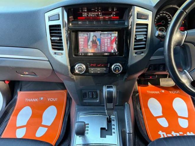 パジェロ3.2 ロング エクシード ディーゼルターボ 4WD　社外ナビバックカメラ地デジ　シートヒーター　クルーズコントロール 3200