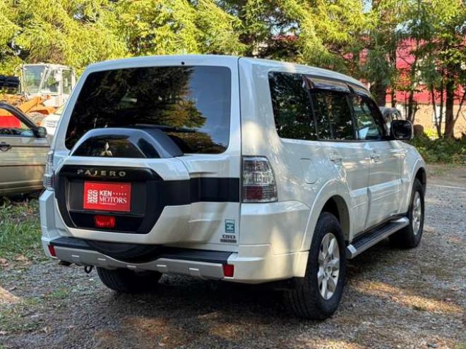 パジェロ3.2 ロング エクシード ディーゼルターボ 4WD　社外ナビバックカメラ地デジ　シートヒーター　クルーズコントロール 3200