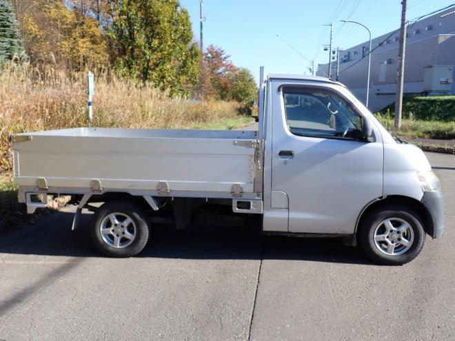 タウンエーストラックアルミアオリ　恵庭ヤード 4WD