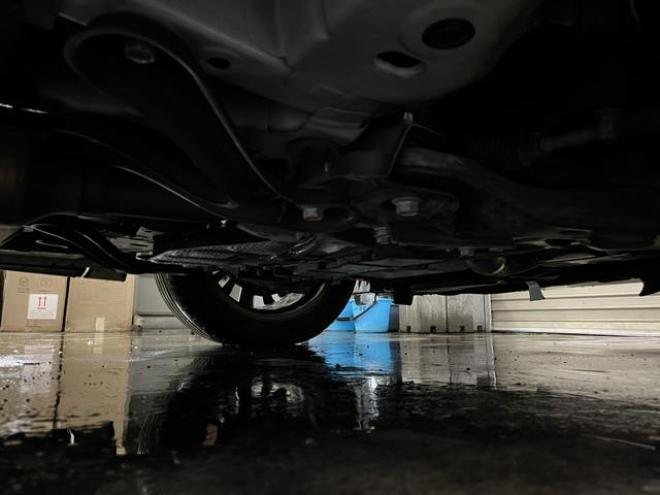 ヴェルファイア２．４Ｚ　ゴールデンアイズII　本州仕入　ワンオーナー　最終後期型　禁煙車　純正ブラックハーフレザーシート　ストラーダナビ　地デジ　ＤＶＤ再生　Ｂｌｕｅｔｏｏｔｈ　リアフリップダウンモニター　両側パワースライドドア　パワーバックドア 4WD 2400 5Dr