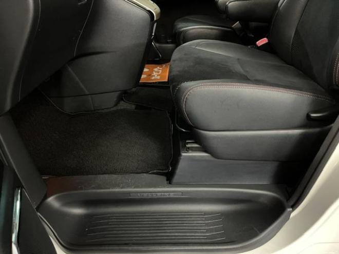 ヴェルファイア２．４Ｚ　ゴールデンアイズII　本州仕入　ワンオーナー　最終後期型　禁煙車　純正ブラックハーフレザーシート　ストラーダナビ　地デジ　ＤＶＤ再生　Ｂｌｕｅｔｏｏｔｈ　リアフリップダウンモニター　両側パワースライドドア　パワーバックドア 4WD 2400 5Dr
