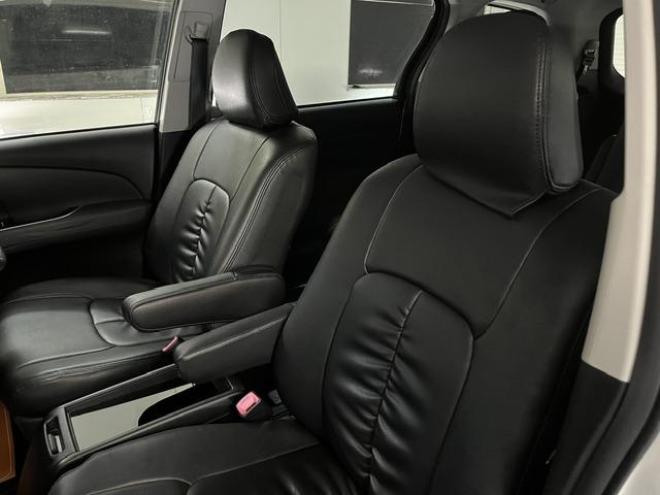 エスティマアエラス　プレミアムエディション　本州仕入　寒冷地仕様　禁煙車　両側パワースライドドア　純正ナビ　地デジ　Ｂｌｕｅｔｏｏｔｈ　バックカメラ　純正１８インチＡＷ　社外１６ＡＷ＋スタッドレスタイヤ付　ブラックレザーシートカバー　ＥＴＣ 4WD 2400 5Dr