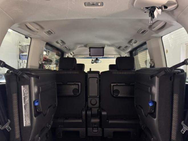 セレナハイウェイスター　Ｖセレクション＋セーフティ　寒冷地仕様　禁煙車　エマージェンシーブレーキ　車線逸脱警報　両側パワースライドドア　純正１５ＡＷ　社外１５ＡＷ＋スタッドレスタイヤ付　純正ナビ　地デジ　Ｂｌｕｅｔｏｏｔｈ　リアフリップダウンモニター 4WD 2000 5Dr