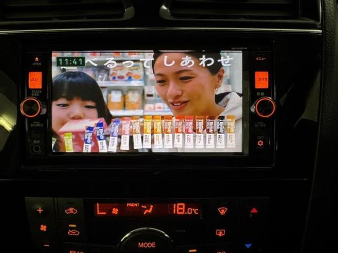 セレナハイウェイスター　Ｖセレクション＋セーフティ　寒冷地仕様　禁煙車　エマージェンシーブレーキ　車線逸脱警報　両側パワースライドドア　純正１５ＡＷ　社外１５ＡＷ＋スタッドレスタイヤ付　純正ナビ　地デジ　Ｂｌｕｅｔｏｏｔｈ　リアフリップダウンモニター 4WD 2000 5Dr