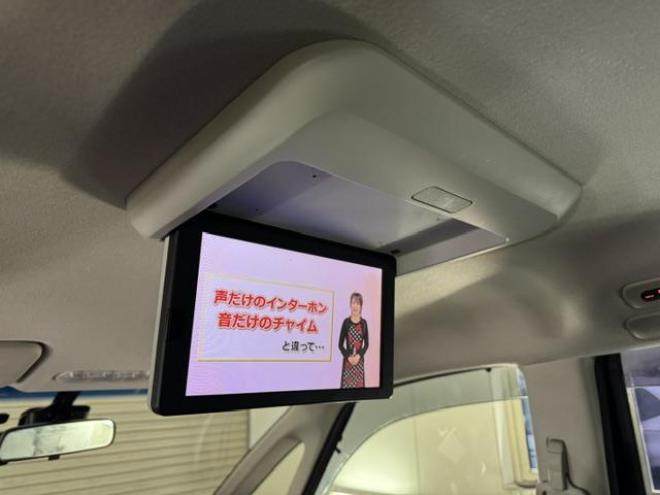 セレナハイウェイスター　Ｖセレクション＋セーフティ　寒冷地仕様　禁煙車　エマージェンシーブレーキ　車線逸脱警報　両側パワースライドドア　純正１５ＡＷ　社外１５ＡＷ＋スタッドレスタイヤ付　純正ナビ　地デジ　Ｂｌｕｅｔｏｏｔｈ　リアフリップダウンモニター 4WD 2000 5Dr