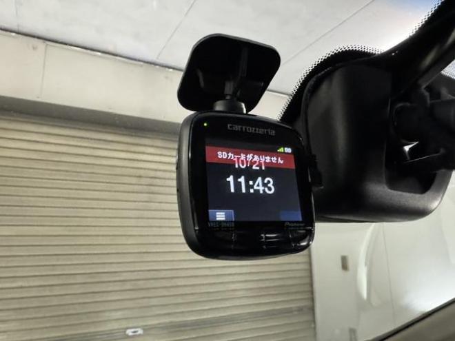 セレナハイウェイスター　Ｖセレクション＋セーフティ　寒冷地仕様　禁煙車　エマージェンシーブレーキ　車線逸脱警報　両側パワースライドドア　純正１５ＡＷ　社外１５ＡＷ＋スタッドレスタイヤ付　純正ナビ　地デジ　Ｂｌｕｅｔｏｏｔｈ　リアフリップダウンモニター 4WD 2000 5Dr