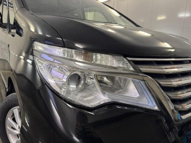 セレナハイウェイスター　Ｖセレクション＋セーフティ　寒冷地仕様　禁煙車　エマージェンシーブレーキ　車線逸脱警報　両側パワースライドドア　純正１５ＡＷ　社外１５ＡＷ＋スタッドレスタイヤ付　純正ナビ　地デジ　Ｂｌｕｅｔｏｏｔｈ　リアフリップダウンモニター 4WD 2000 5Dr