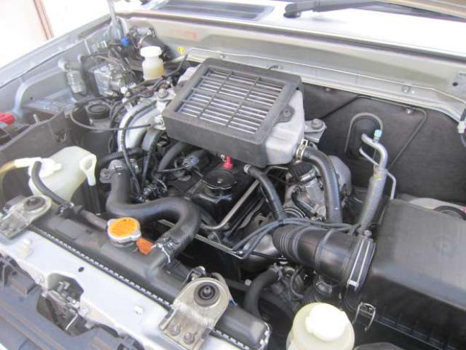 パジェロミニアクティブフィールド エディション 4WD　ターボ　純正アルミ　背面ハードカバー　フォグ　Pガラス ナビ シートヒーター キーレス 三菱ディーラーでTベルト ウオーターポンプ テンショナー交換済 冬タイヤ+アルミ積込み 660