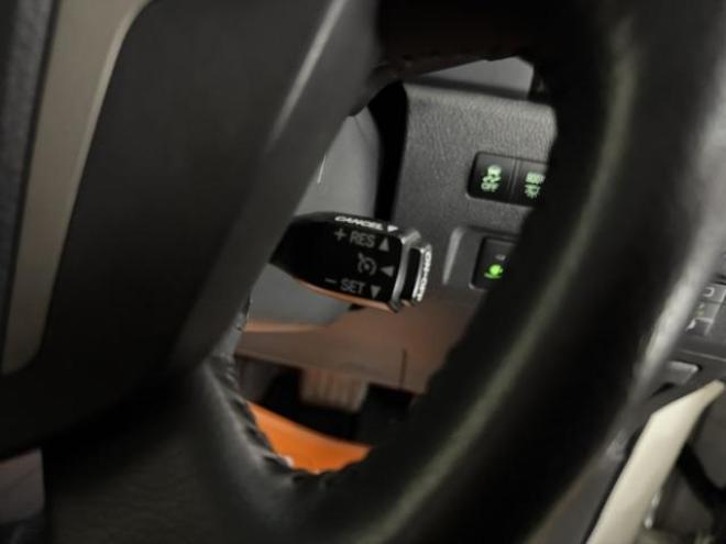 アルファード２４０Ｓ　タイプゴールドII　本州仕入　禁煙車　最終後期型　寒冷地仕様　純正１８インチＡＷ　純正１７ＡＷ＋スタッドレスタイヤ　両側パワースライドドア　パワーバックドア　純正ビッグナビ　地デジ　Ｂｌｕｅｔｏｏｔｈオーディオ　Ｂカメラ 4WD 2400 5Dr