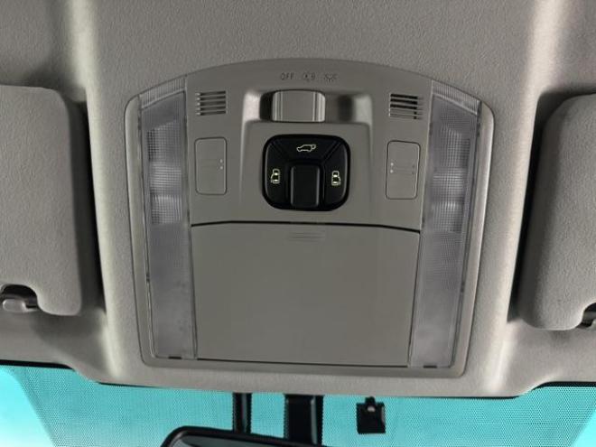 アルファード２４０Ｓ　タイプゴールドII　本州仕入　禁煙車　最終後期型　寒冷地仕様　純正１８インチＡＷ　純正１７ＡＷ＋スタッドレスタイヤ　両側パワースライドドア　パワーバックドア　純正ビッグナビ　地デジ　Ｂｌｕｅｔｏｏｔｈオーディオ　Ｂカメラ 4WD 2400 5Dr