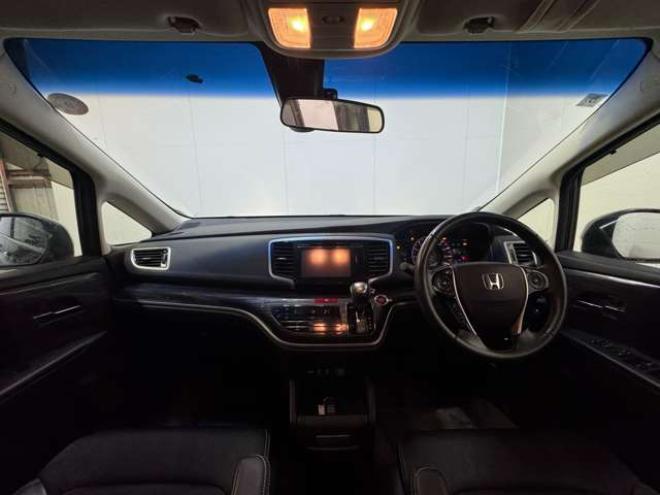 オデッセイ2.4 アブソルート 4WD　ナビ　TV　Bカメラ　Bluetooth　Pスライド 2400