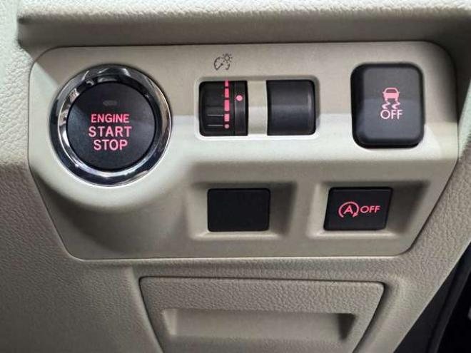 インプレッサスポーツ 2.0 i アイサイト アイボリーセレクション 4WD　ナビ　TV　Bカメラ　Bluetooth　夏冬タイヤ 2000
