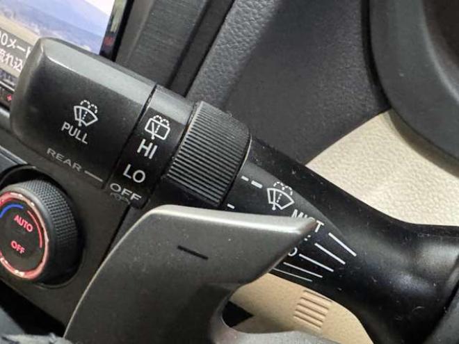 インプレッサスポーツ 2.0 i アイサイト アイボリーセレクション 4WD　ナビ　TV　Bカメラ　Bluetooth　夏冬タイヤ 2000