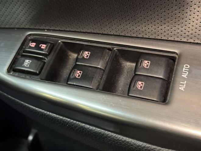 レガシィB4 2.5 i Bスポーツ アイサイト Gパッケージ 4WD　ナビ　TV　Bカメラ　Bluetooth　マッキントッシュ　夏冬タイヤ 2500