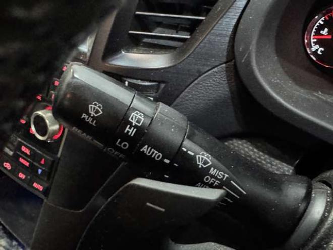 レガシィB4 2.5 i Bスポーツ アイサイト Gパッケージ 4WD　ナビ　TV　Bカメラ　Bluetooth　マッキントッシュ　夏冬タイヤ 2500