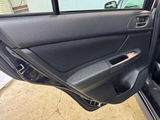 インプレッサXV2.0i-L アイサイト 4WD　ナビ　TV　Bluetooth　夏冬タイヤ 2000
