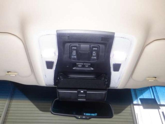 ヴェルファイアハイブリッド 2.5 V E-Four 4WD　本州仕入・ナビ・TV・B/T・フロントカメラ・バックカメラ・両側電動・ハーフレザーシート・LEDヘッドライト・メモリー付き電動シート・スマートキー・プッシュスタート・クルコン・クリアランスソナー・ETC 2500
