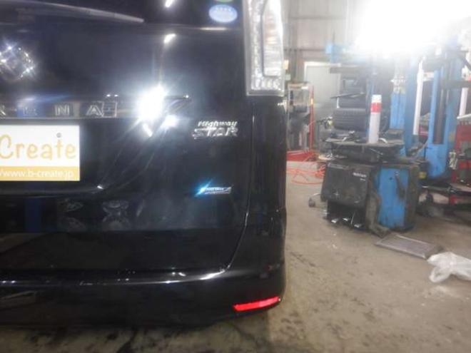 セレナ2.0 ハイウェイスター 4WD　ナビ・TV・Bカメラ・B/T・両側電動・LEDヘッドライト・フリップダウンモニター・後期型・インテリキー・プッシュスタート・クルコン・アイドリングストップ・純正エンスタ・フルフラットシート・ト・寒冷地仕様 2000