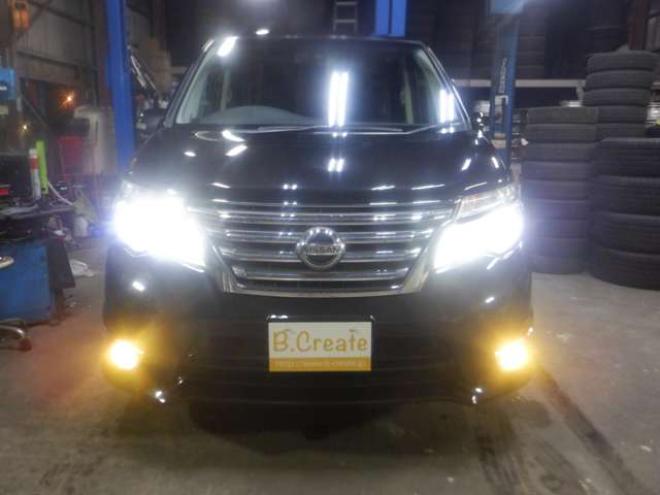 セレナ2.0 ハイウェイスター 4WD　ナビ・TV・Bカメラ・B/T・両側電動・LEDヘッドライト・フリップダウンモニター・後期型・インテリキー・プッシュスタート・クルコン・アイドリングストップ・純正エンスタ・フルフラットシート・ト・寒冷地仕様 2000