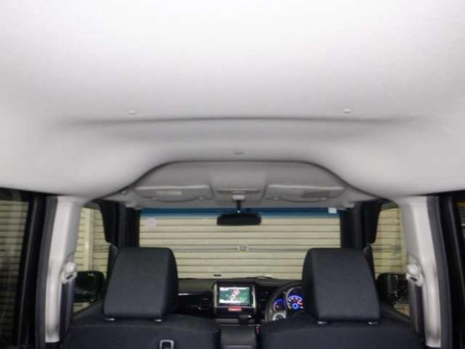 N-BOXカスタムG ターボパッケージ 4WD　ナビ・TV・Bカメラ・ETC・両側電動・クルコン・ターボ・HID・ETC・スマートキー・プッシュスタート・オートライト・オートエアコン・パドルシフト・ベンチレーション・フォグランプ・ 660