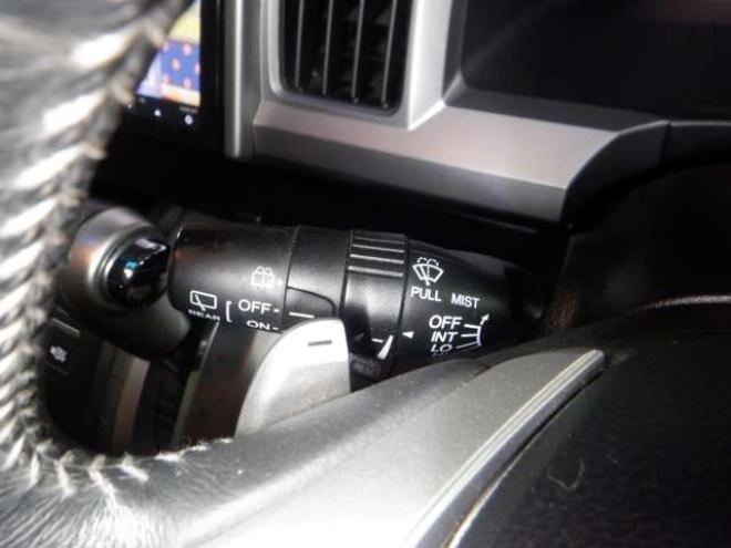 ステップワゴン2.0 スパーダ Z クールスピリット 4WD　本州仕入・後期型・ナビ・TV・Bカメラ・両側電動・スマートキー・クルコン・ETC・ワイパーデアイサー・HID・リアヒーター・フォグランプ・アイドリングストップ・フルフラットシート・パドルシフト 2000