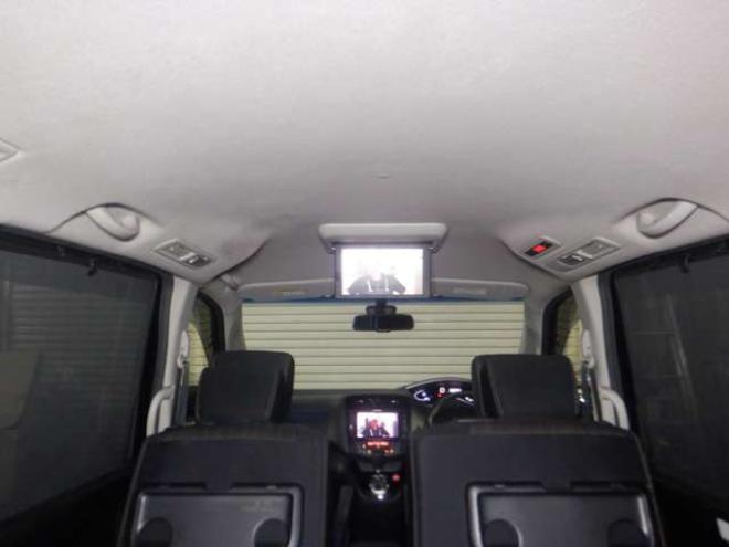 セレナ2.0 ハイウェイスター Vセレクション+SafetyII 4WD　本州仕入　MOPナビ　TV　アラウンドビューモニター　B/T　ETC　クルコン　フリップダウンモニター　両側パワスラ　LEDヘッドライト　フォグランプ　衝突軽減　アイドリングストップ　インテリキー 2000