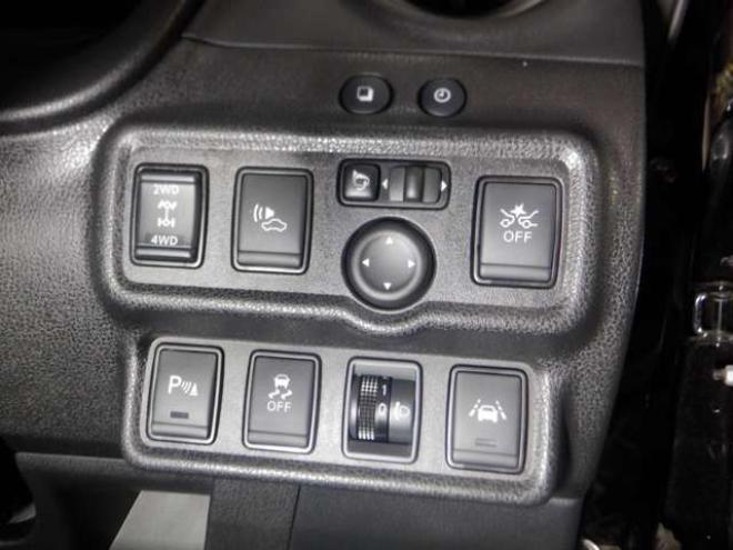 ノート1.2 e-POWER X FOUR 4WD　ナビ・TV・B/T・インテリキー・プッシュスタート・オートマチックハイビーム・寒冷地仕様・クリアランスソナー・ETC・純正AW・エマブレ・レーン逸脱・ 1200