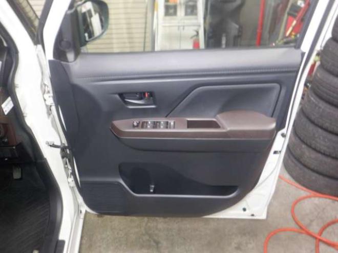 タンク1.0 G S 4WD　本州仕入・ナビ・TV・B/T・Bカメラ・両側電動スライドドア・クルコン・ETC・LEDフォグランプ・スマートキー・プッシュスタート・衝突軽減・ステアリングスイッチ・アイドリングストップ・オートエアコン 1000