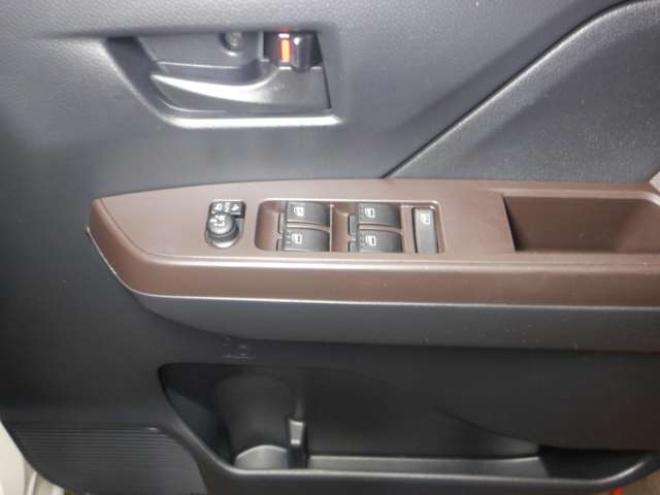 タンク1.0 G S 4WD　本州仕入・ナビ・TV・B/T・Bカメラ・両側電動スライドドア・クルコン・ETC・LEDフォグランプ・スマートキー・プッシュスタート・衝突軽減・ステアリングスイッチ・アイドリングストップ・オートエアコン 1000