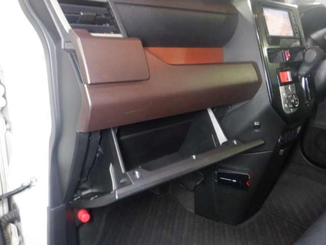 タンク1.0 G S 4WD　本州仕入・ナビ・TV・B/T・Bカメラ・両側電動スライドドア・クルコン・ETC・LEDフォグランプ・スマートキー・プッシュスタート・衝突軽減・ステアリングスイッチ・アイドリングストップ・オートエアコン 1000