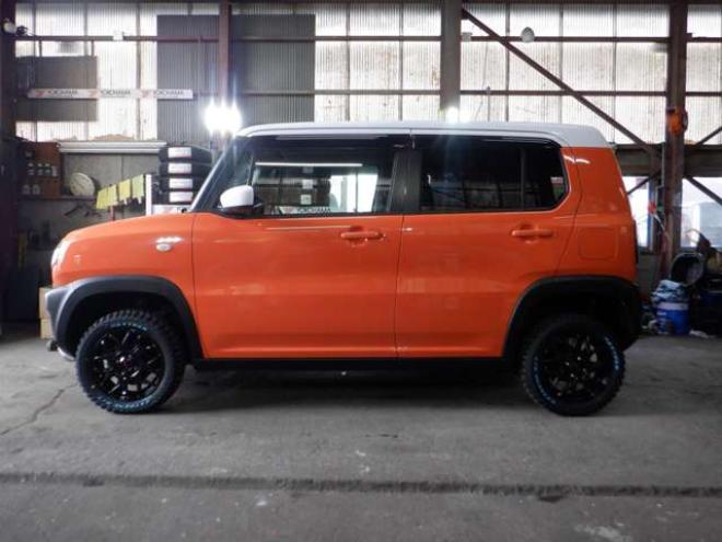ハスラーG 4WD　本州仕入・後期型・ツートンカラー・ナビ・TV・B/T・リフトアップサス・R/Tタイヤ・衝突軽減・HID・スマートキー・プッシュスタート・ETC 660