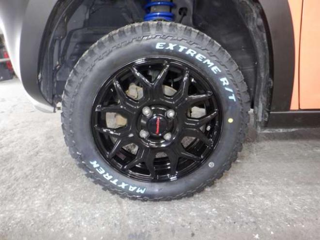 ハスラーG 4WD　本州仕入・後期型・ツートンカラー・ナビ・TV・B/T・リフトアップサス・R/Tタイヤ・衝突軽減・HID・スマートキー・プッシュスタート・ETC 660