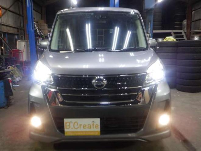 デイズルークスハイウェイスターX 4WD　本州仕入・後期型・ナビ・TV・B/T・アラウンドビューモニター・パワスラ・LEDヘッドライト・アイドリングストップ・衝突軽減・オートマチックハイビーム・ETC・シートヒーター・リア席サンシェード・インテリキー 660
