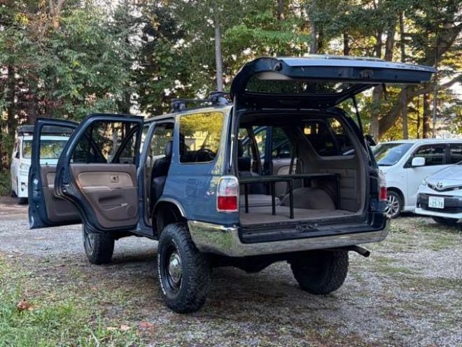 ハイラックスサーフ2.7 SSR-X プレミアムセレクション 4WD　4WD　本州仕入　ETC　ナビ　TV　キーレスエントリー　AT　Bluetooth　ABS　エアコン　パワーステアリング 2700