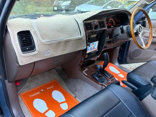 ハイラックスサーフ2.7 SSR-X プレミアムセレクション 4WD　4WD　本州仕入　ETC　ナビ　TV　キーレスエントリー　AT　Bluetooth　ABS　エアコン　パワーステアリング 2700