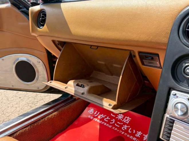 ロードスター1.8 Vスペシャル　パワステ　パワーウィンドウ　エアコン　アルミホイール　ETC　ABS　横滑り防止装置 2WD 1800