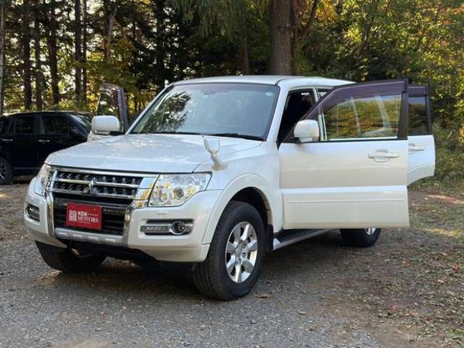 パジェロ3.2 ロング エクシード ディーゼルターボ 4WD　社外ナビバックカメラ地デジ　シートヒーター　クルーズコントロール 3200