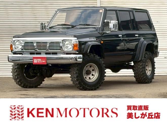 サファリ4.2 エクストラ標準ルーフグランロード ディーゼル 4WD　リフトアップ　パワステ　パワーウィンドウ　社外グリル　全塗装済　リアヒーター　デフロック　社外キーレス 4200