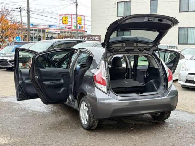 アクア1.5 S　純正ナビBカメラ地デジ純正スターター 2WD 1500