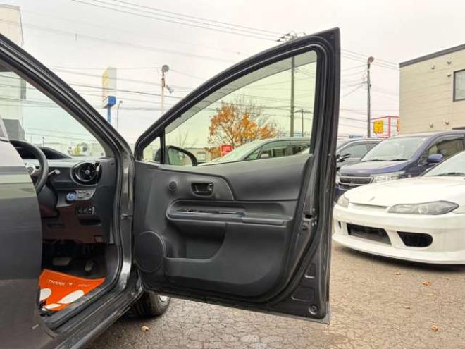 アクア1.5 S　純正ナビBカメラ地デジ純正スターター 2WD 1500