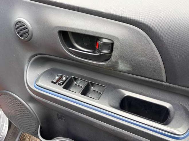 アクア1.5 S　純正ナビBカメラ地デジ純正スターター 2WD 1500