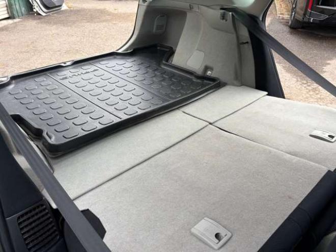 プリウス1.8 S ツーリングセレクション　社外ナビ地デジ社外エンジンスターター　後期 2WD 1800