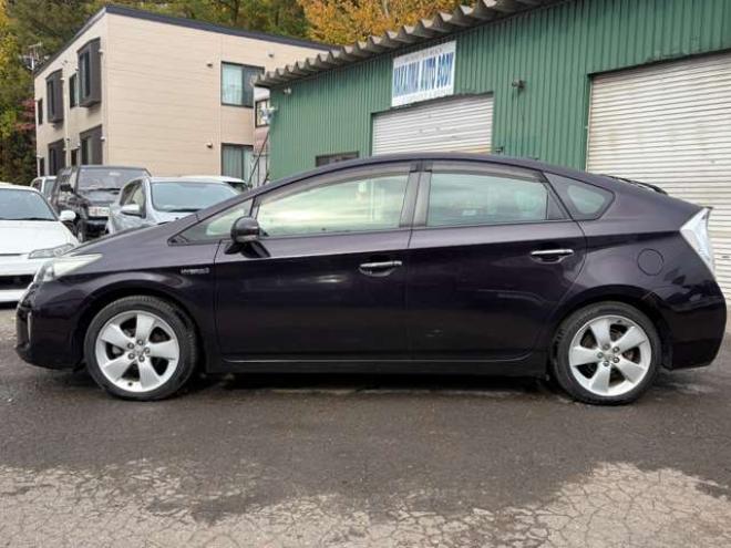 プリウス1.8 S ツーリングセレクション　社外ナビ地デジ社外エンジンスターター　後期 2WD 1800