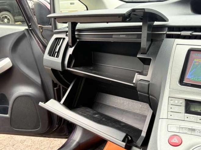 プリウス1.8 S ツーリングセレクション　社外ナビ地デジ社外エンジンスターター　後期 2WD 1800