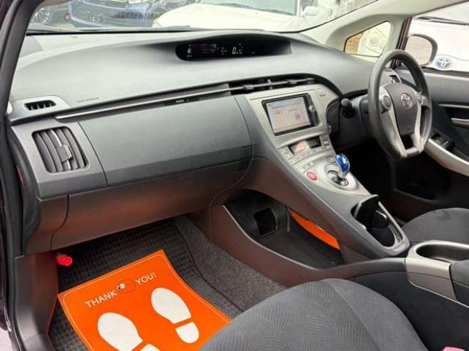 プリウス1.8 S ツーリングセレクション　社外ナビ地デジ社外エンジンスターター　後期 2WD 1800
